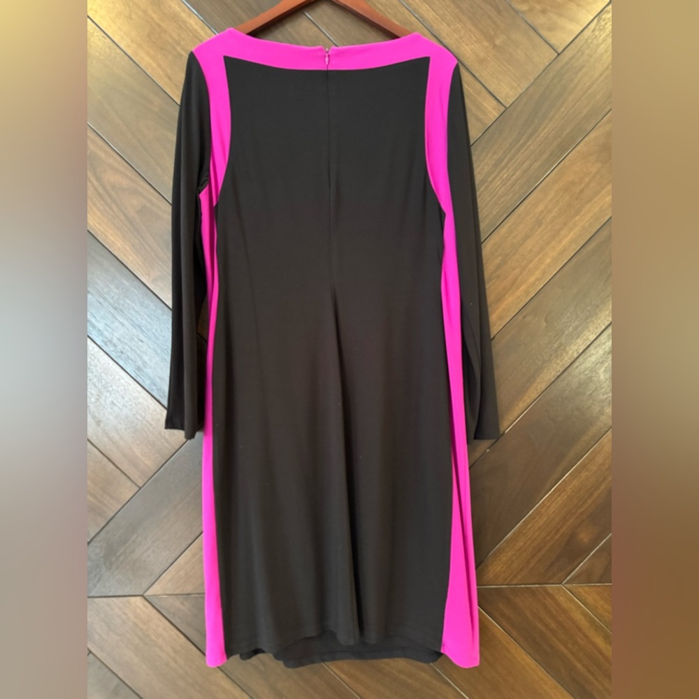 Ralph Lauren Dress
Black with pink side panel accents
Size 16W - Picture 2 of 3